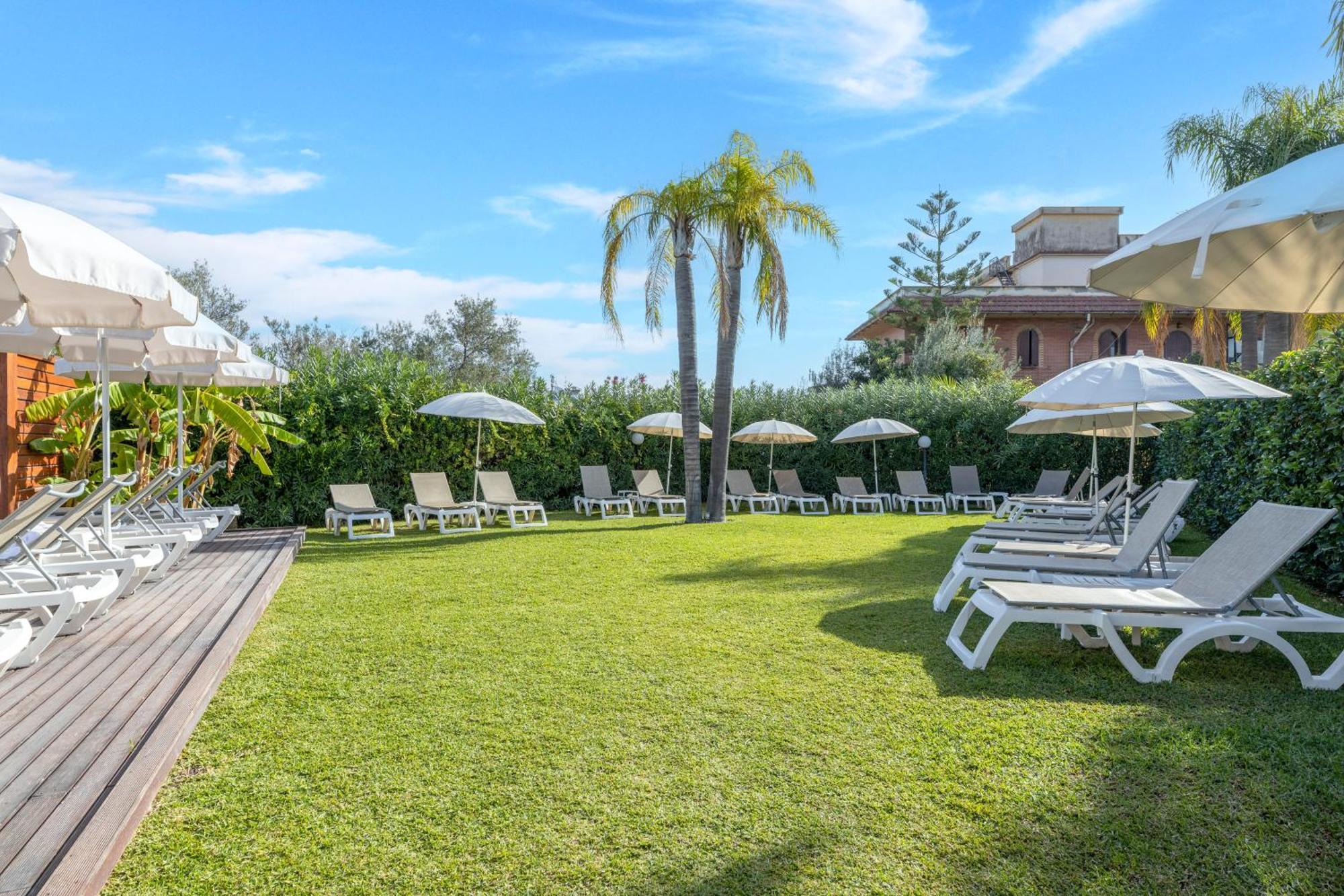 Residence Villa Giardini Exterior photo